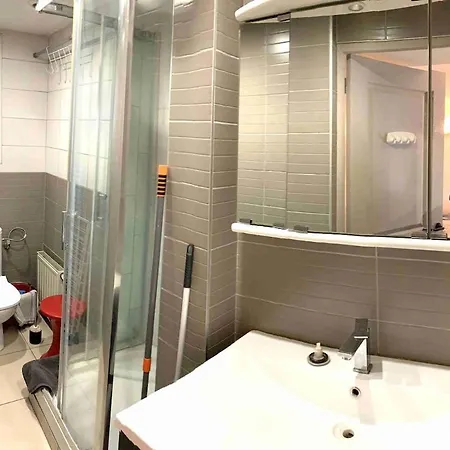 Scottland * Chambery